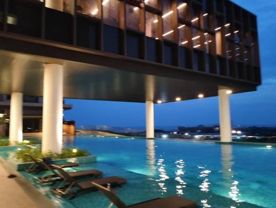 Bali Residence By Beca Inn , Musliim Only Malacca Buitenkant foto